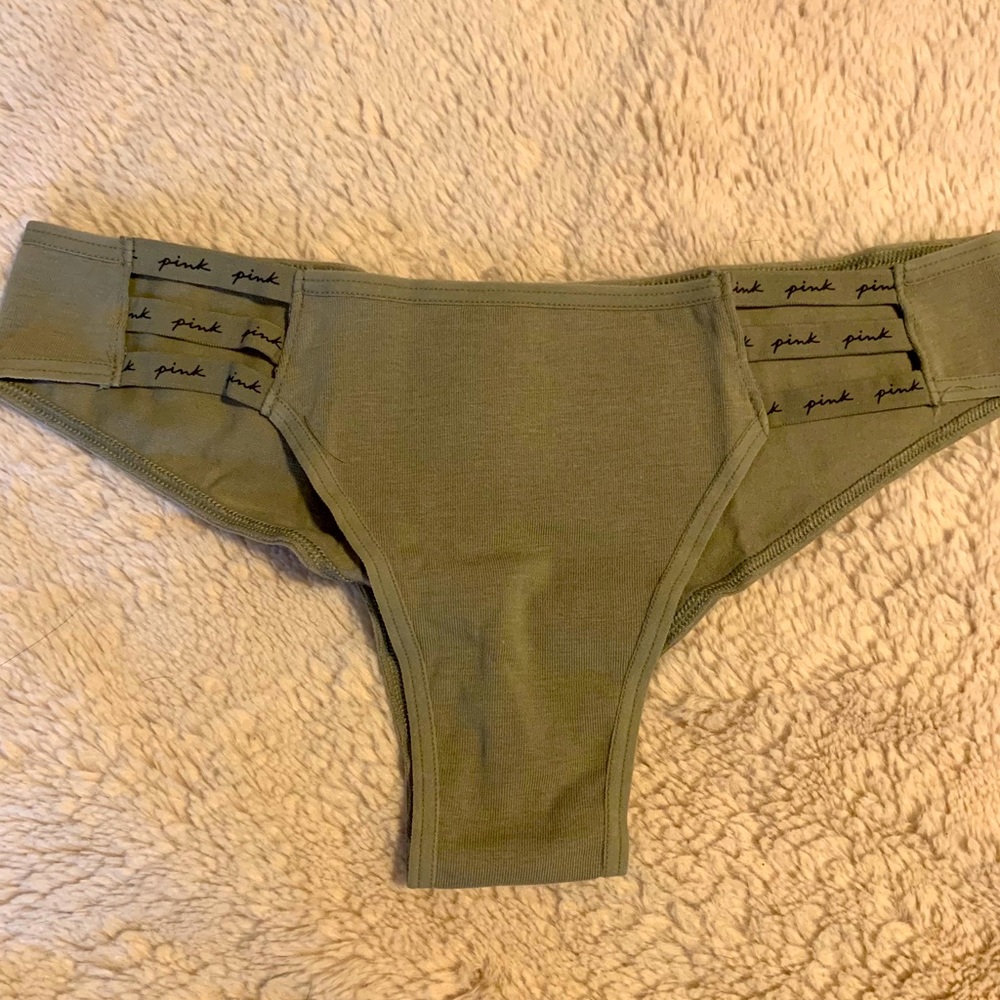NWT Victoria’s Secret PINK thong XS